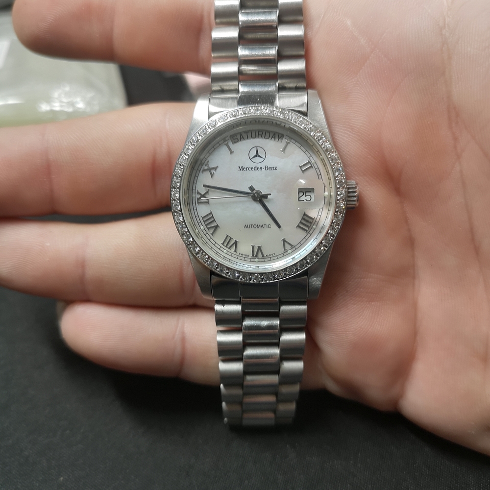 Mercedes Benz automatic watch - Picture 3 of 5